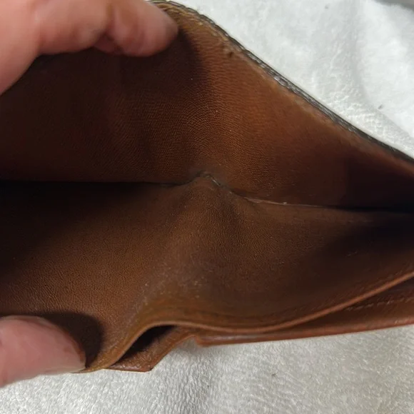 Louis Vuitton Men’s Marco Wallet Monogram Canvas - Picture 5 of 12